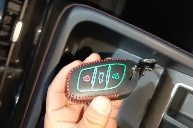Used Roewe i5 2023 1.5L CVT Luxury Edition Vehicle Key