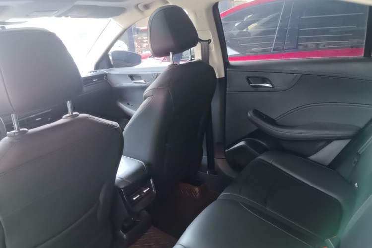 Used Roewe i5 2023 1.5L CVT Luxury Edition Headliner
