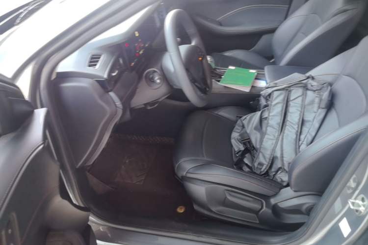 Used Roewe i5 2023 1.5L CVT Luxury Edition Left Front Seat