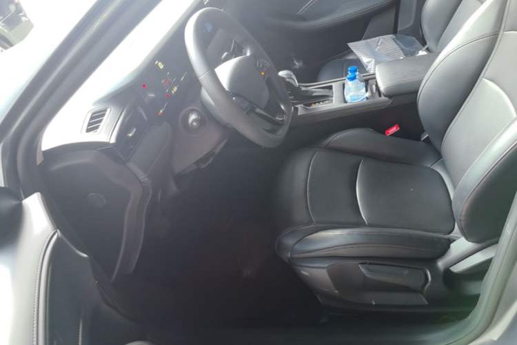 Used Roewe i5 2023 1.5L CVT Luxury Edition Left Front Seat
