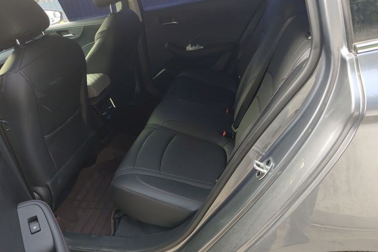 Used Roewe i5 2023 1.5L CVT Luxury Edition Left Rear Seat