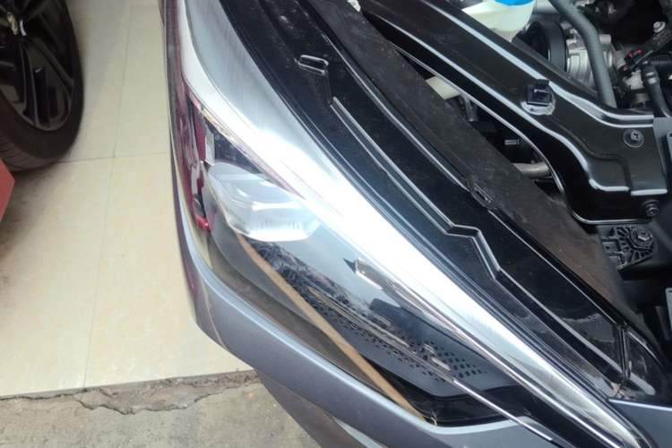 Used Roewe i5 2023 1.5L CVT Luxury Edition Right Front Headlight