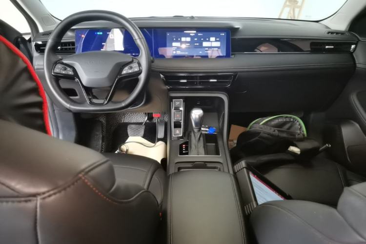 Used Roewe i5 2023 1.5L CVT Luxury Edition Center Console