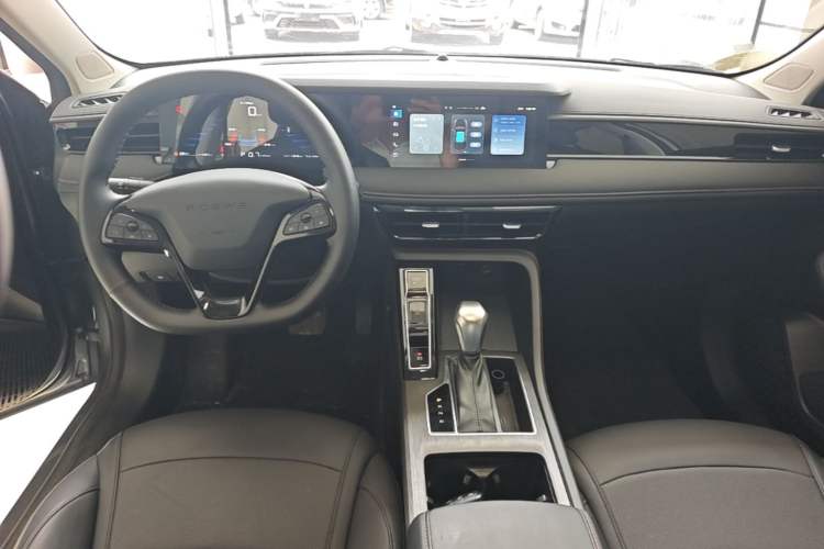 Used Roewe i5 2023 1.5L CVT Luxury Edition Center Console