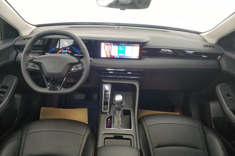 Used Roewe i5 2023 1.5L CVT Luxury Edition Center Console