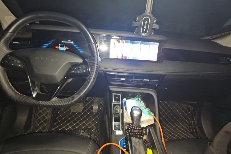 Used Roewe i5 2023 1.5L CVT Luxury Edition Center Console