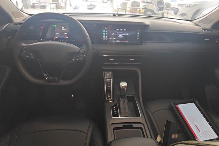 Used Roewe i5 2023 1.5L CVT Luxury Edition Center Console