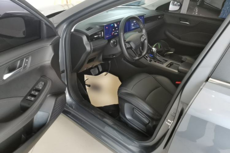 Used Roewe i5 2023 1.5L CVT Luxury Edition Driver Seat