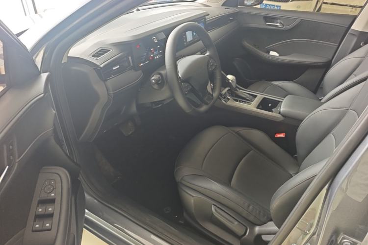 Used Roewe i5 2023 1.5L CVT Luxury Edition Driver Seat