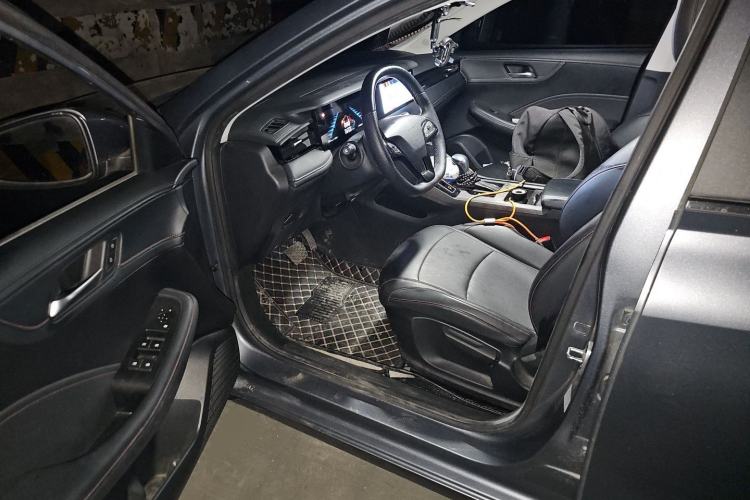 Used Roewe i5 2023 1.5L CVT Luxury Edition Driver Seat