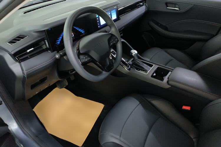 Used Roewe i5 2023 1.5L CVT Luxury Edition Driver Seat