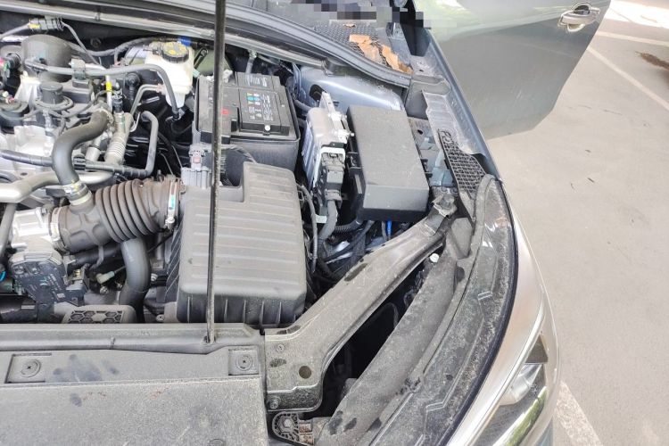 Used Roewe i5 2023 1.5L Manual Comfort Edition Engine Bay Left