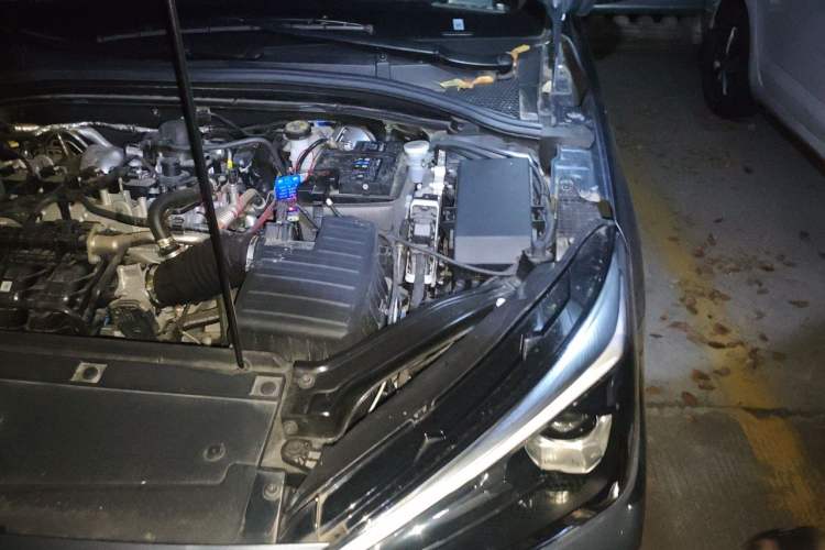 Used Roewe i5 2023 1.5L Manual Comfort Edition Engine Bay Left
