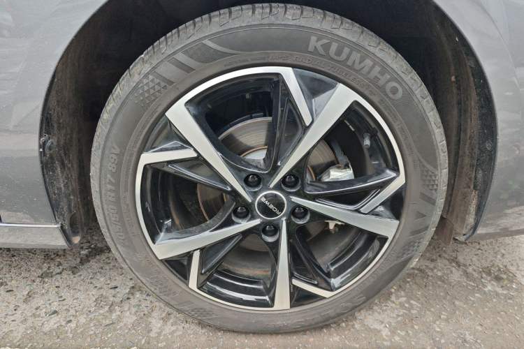 Used Roewe i5 2023 1.5L CVT Luxury Edition Exterior 1