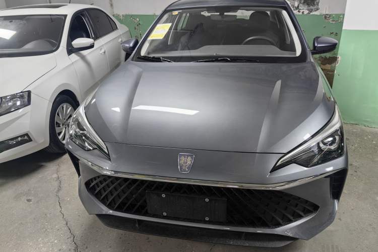 Used Roewe i5 2023 1.5L CVT Luxury Edition Exterior 1