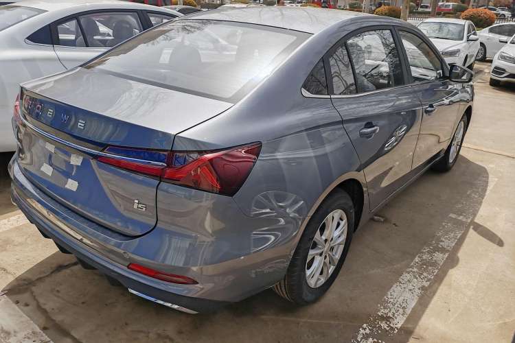 Used Roewe i5 2023 1.5L CVT Luxury Edition Exterior 5