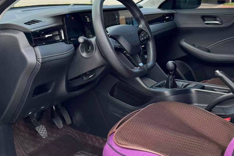 Used Roewe i5 2023 1.5L Manual Comfort Edition Exterior 7