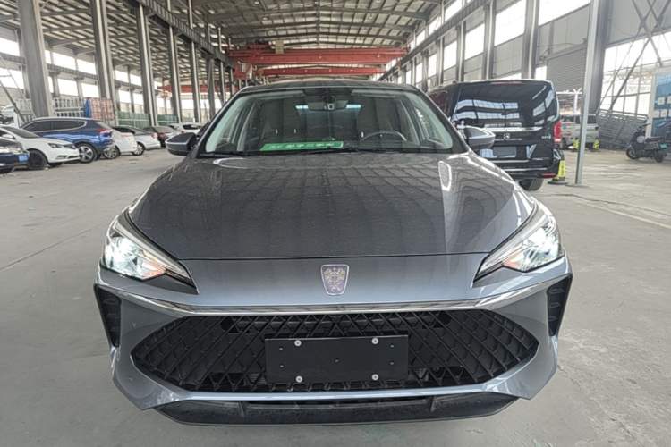 Used Roewe i5 2023 1.5L Manual Comfort Edition Front