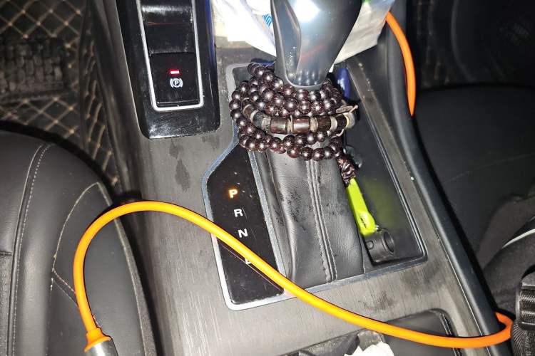 Used Roewe i5 2023 1.5L CVT Luxury Edition Gear Lever