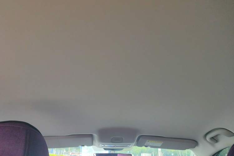 Used Roewe i5 2023 1.5L Manual Comfort Edition Headliner