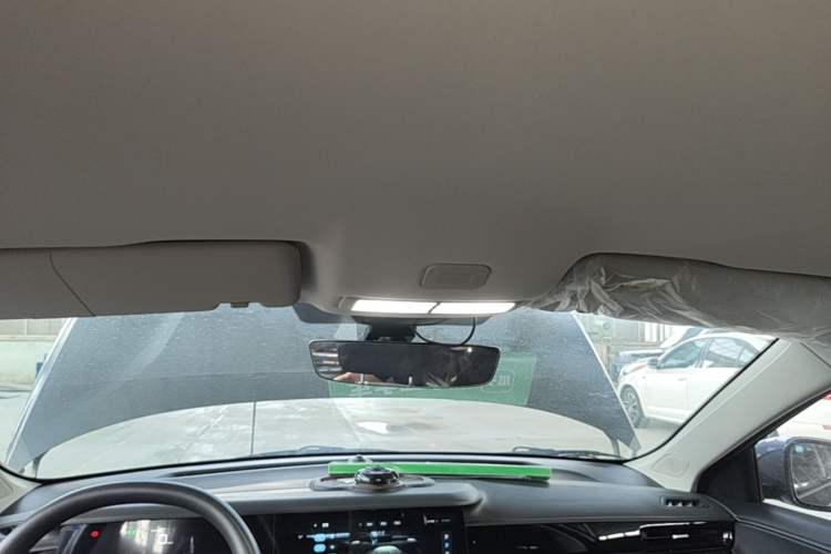 Used Roewe i5 2023 1.5L Manual Comfort Edition Headliner