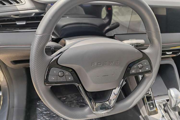 Used Roewe i5 2023 1.5L CVT Luxury Edition Interior 2