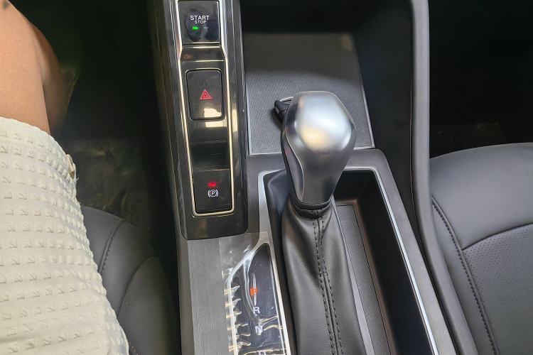 Used Roewe i5 2023 1.5L CVT Luxury Edition Interior 3
