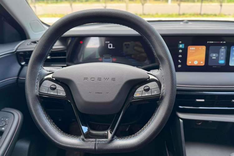 Used Roewe i5 2023 1.5L Manual Comfort Edition Interior 3