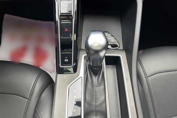 Used Roewe i5 2023 1.5L CVT Luxury Edition Interior 6
