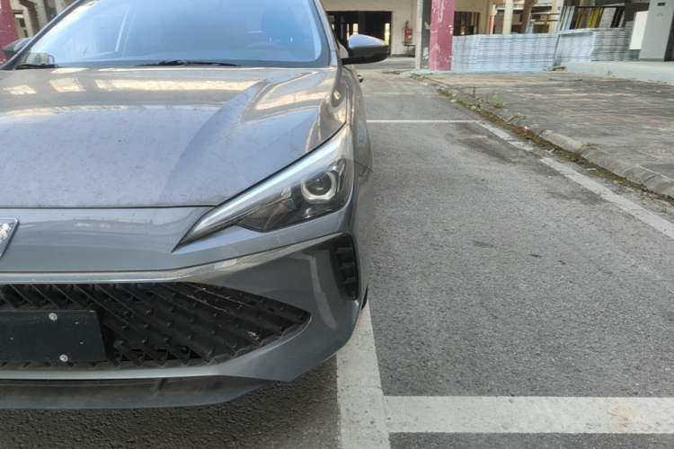 Used Roewe i5 2023 1.5L Manual Comfort Edition Left Front Headlight