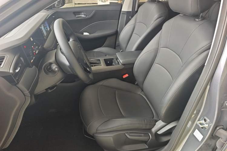 Used Roewe i5 2023 1.5L CVT Luxury Edition Left Front Seat