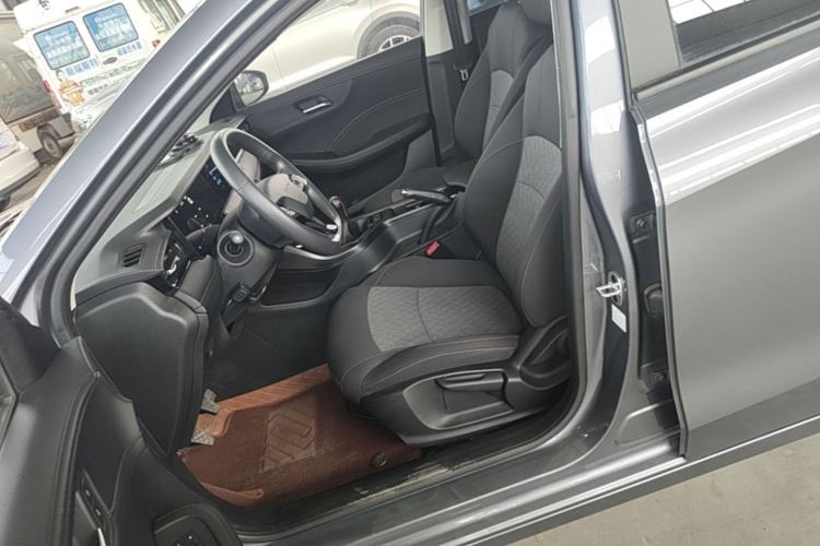 Used Roewe i5 2023 1.5L Manual Comfort Edition Left Front Seat