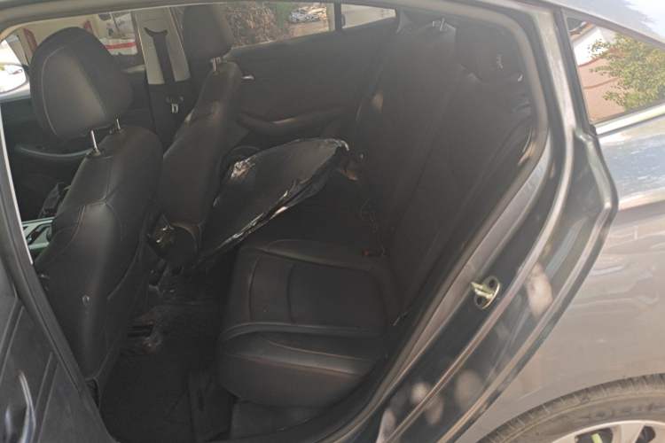 Used Roewe i5 2023 1.5L CVT Luxury Edition Left Rear Seat