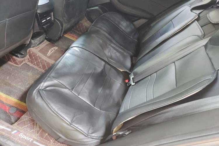 Used Roewe i5 2023 1.5L Manual Comfort Edition Left Rear Seat