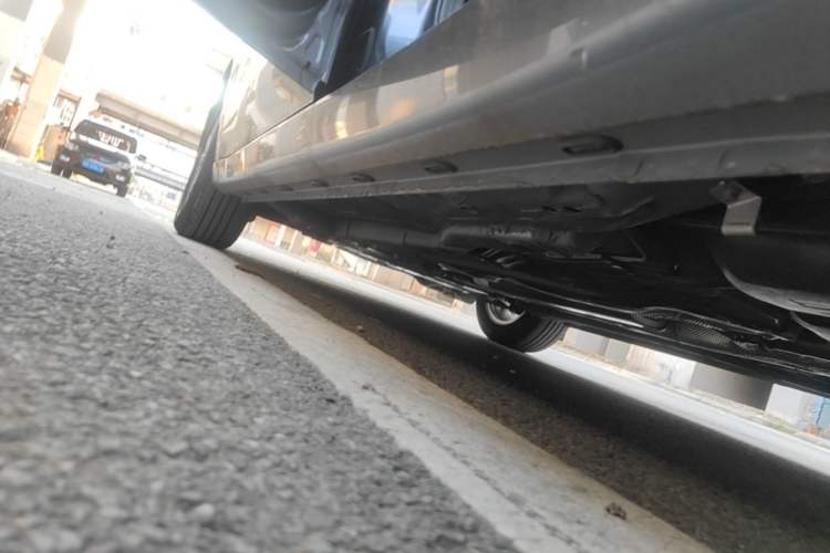 Used Roewe i5 2023 1.5L Manual Comfort Edition Left Side Sill