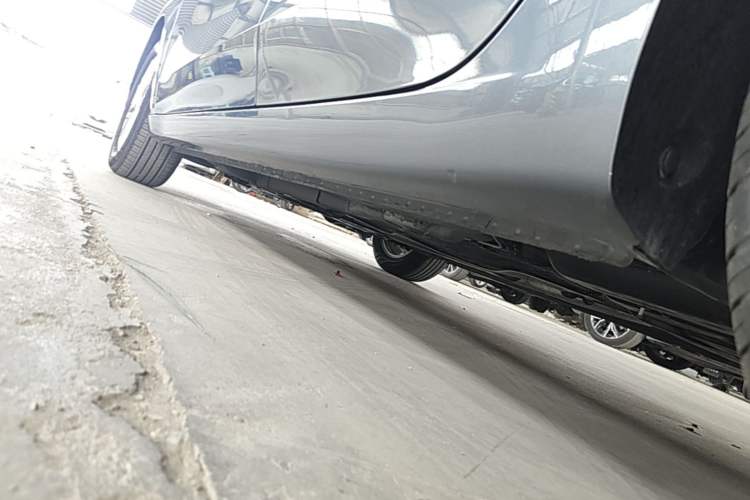 Used Roewe i5 2023 1.5L Manual Comfort Edition Left Side Sill