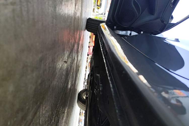 Used Roewe i5 2023 1.5L CVT Luxury Edition Left Side Sill