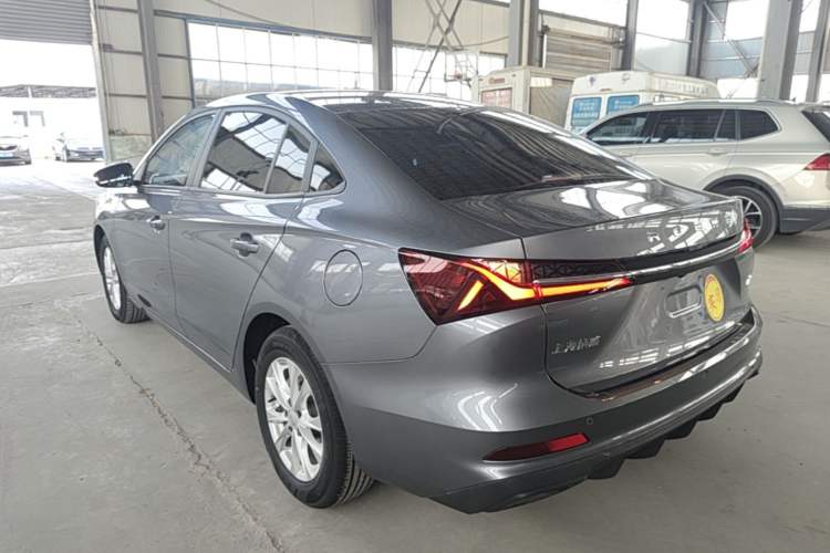 Used Roewe i5 2023 1.5L Manual Comfort Edition Rear Left 45 Deg