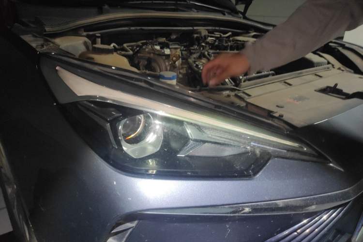 Used Roewe i5 2023 1.5L Manual Comfort Edition Right Front Headlight