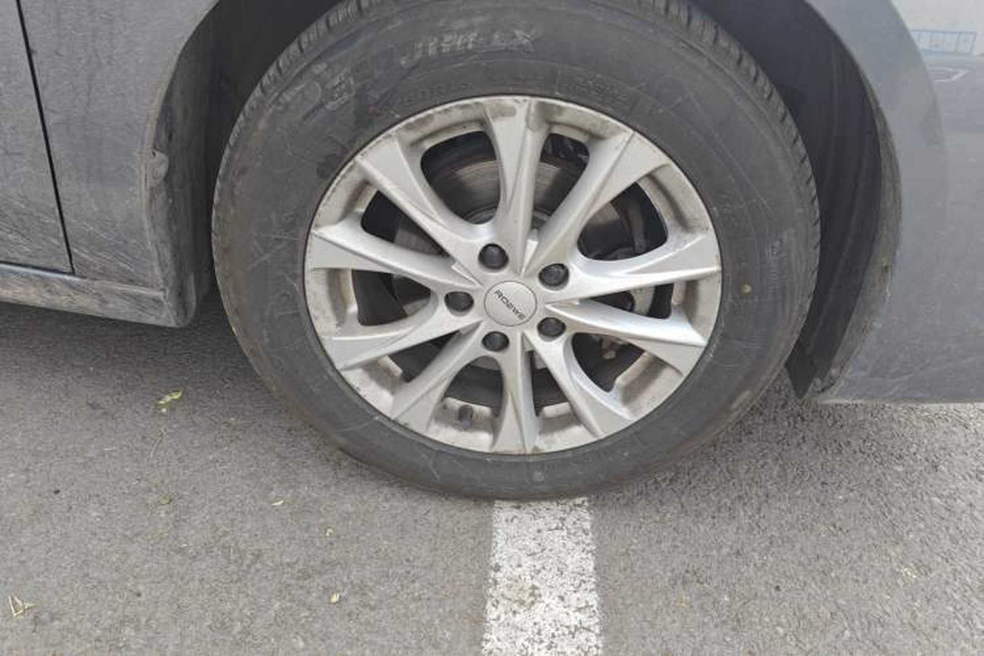 Used Roewe i5 2023 1.5L Manual Comfort Edition Right Front Wheel Hub