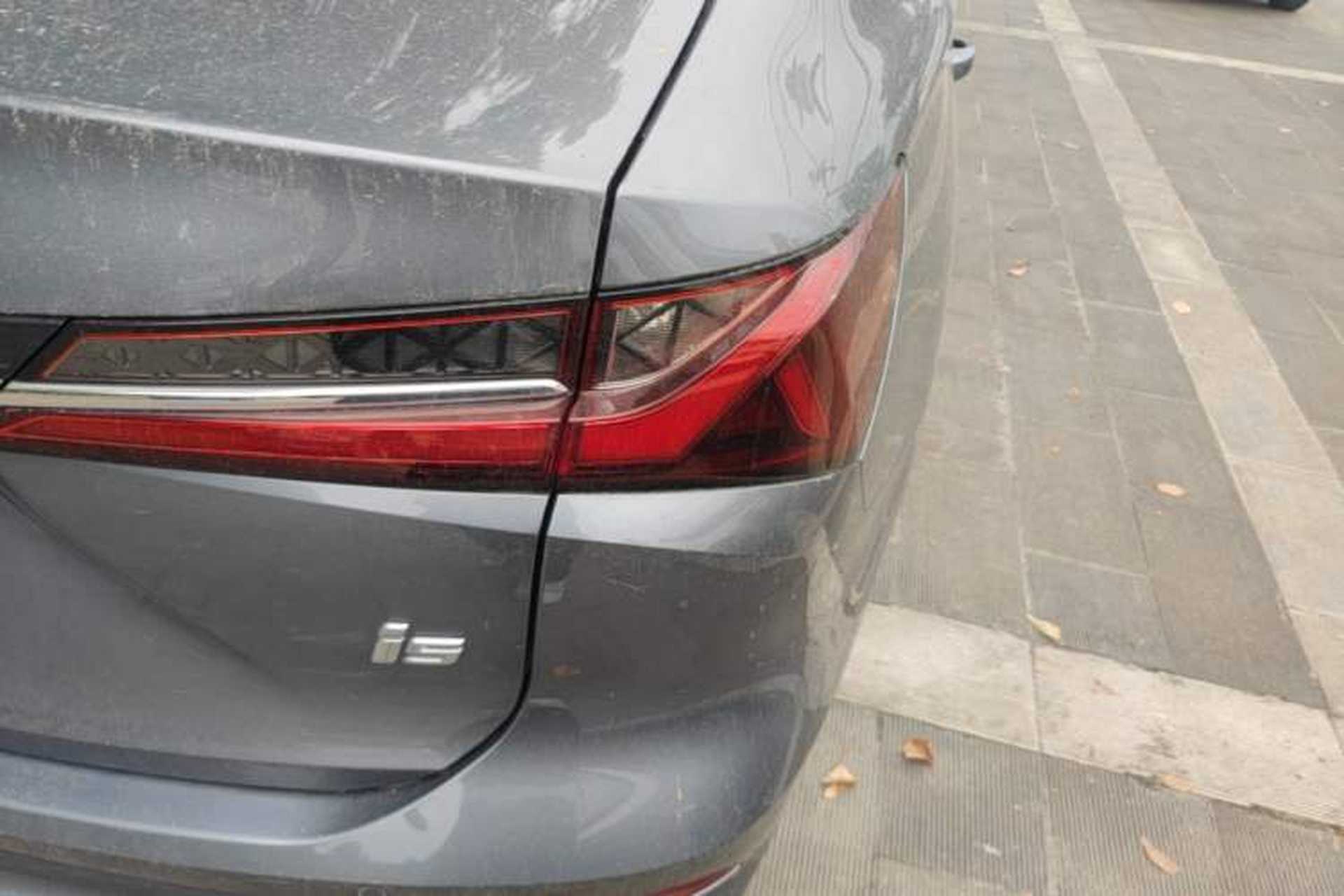Used Roewe i5 2023 1.5L Manual Comfort Edition Right Rear Taillight