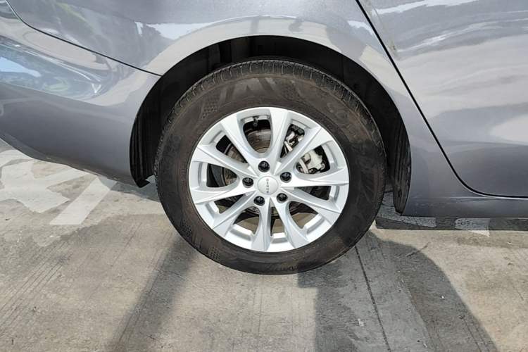 Used Roewe i5 2023 1.5L CVT Luxury Edition Right Rear Wheel Hub