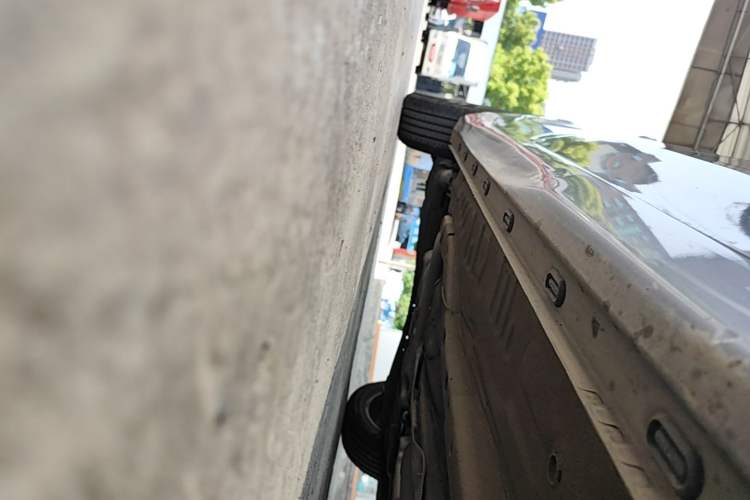 Used Roewe i5 2023 1.5L CVT Luxury Edition Right Side Sill
