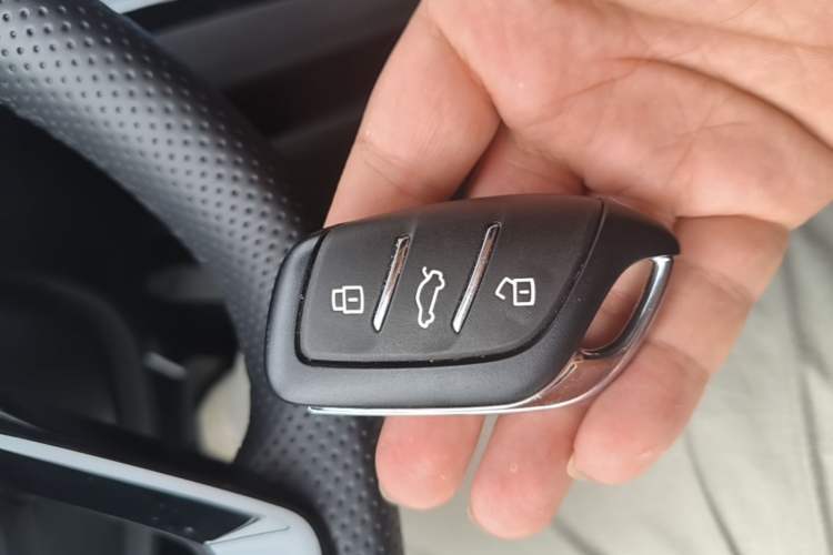 Used Roewe i5 2023 1.5L CVT Luxury Edition Vehicle Key