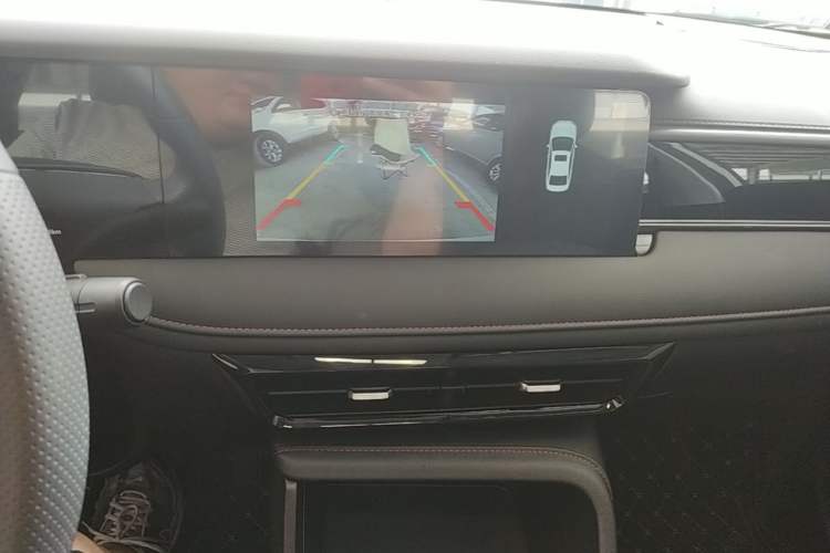 Used Roewe i5 2023 1.5L Manual Comfort Edition Audio And AC Panel