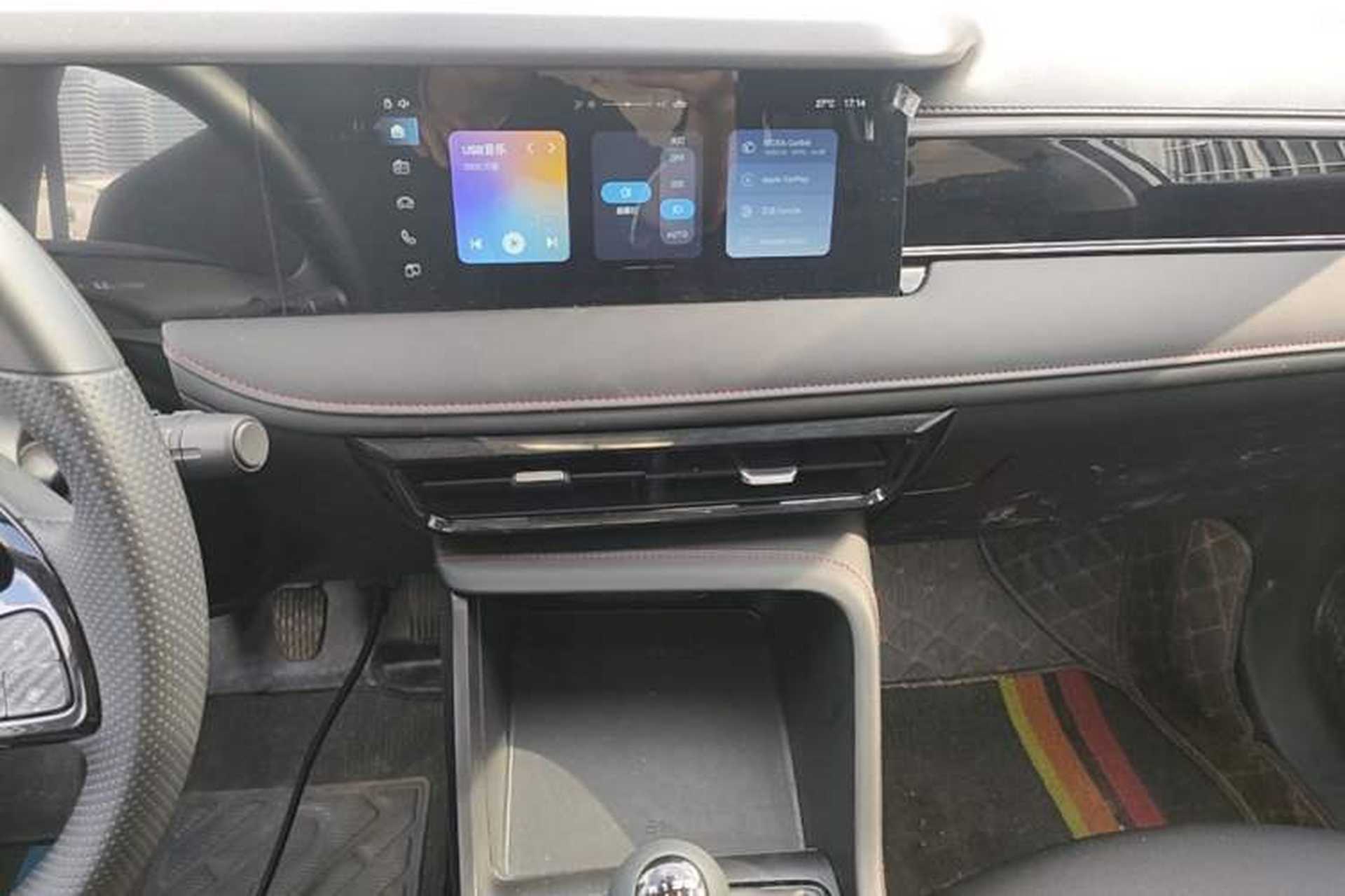 Used Roewe i5 2023 1.5L Manual Comfort Edition Audio And AC Panel