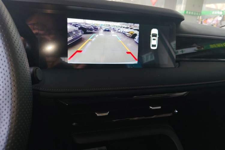 Used Roewe i5 2023 1.5L CVT Luxury Edition Audio And AC Panel
