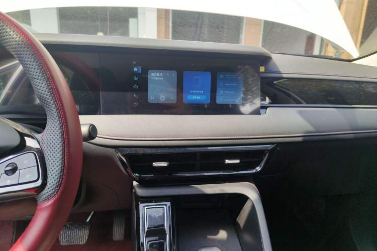 Used Roewe i5 2023 1.5L CVT Luxury Edition Audio And AC Panel