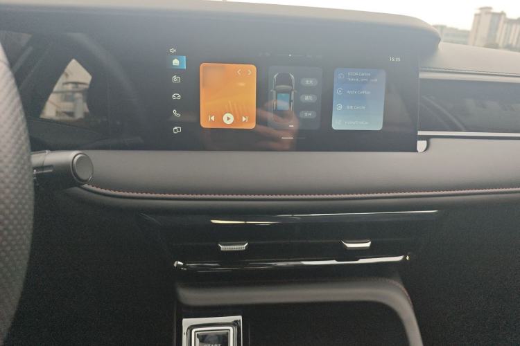 Used Roewe i5 2023 1.5L CVT Luxury Edition Audio And AC Panel