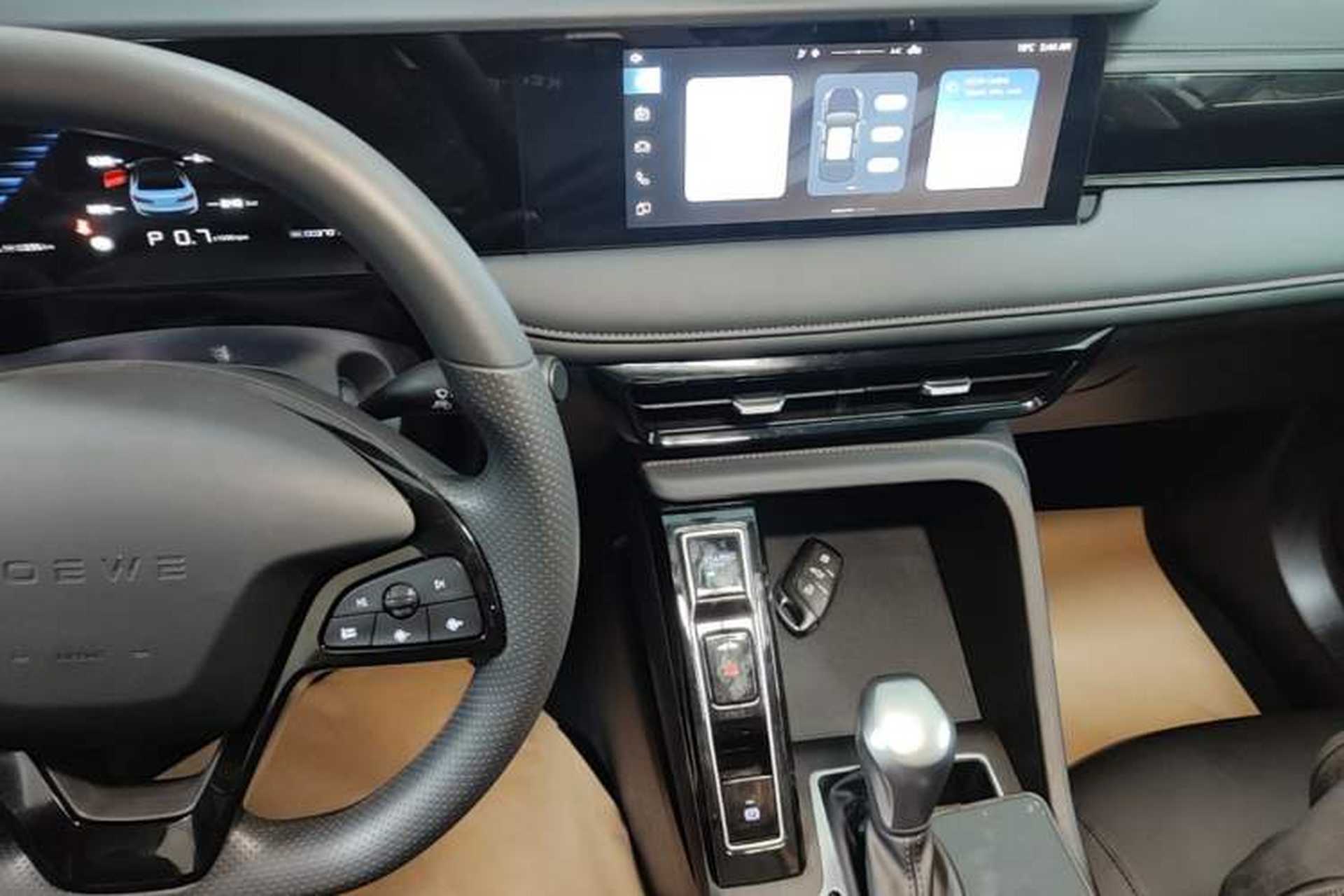 Used Roewe i5 2023 1.5L CVT Luxury Edition Audio And AC Panel